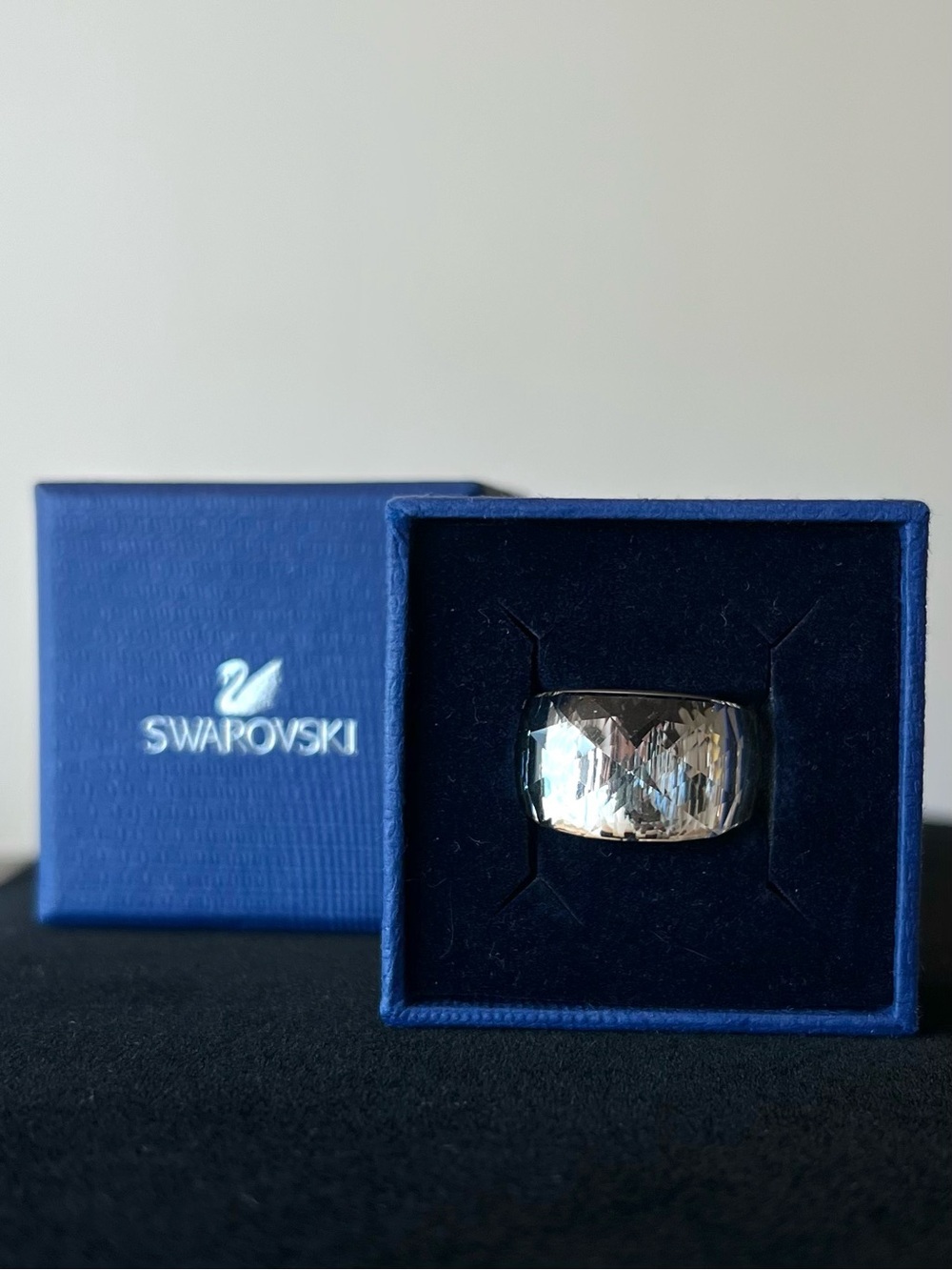 Swarovski Crystal Nirvana Ring white silver